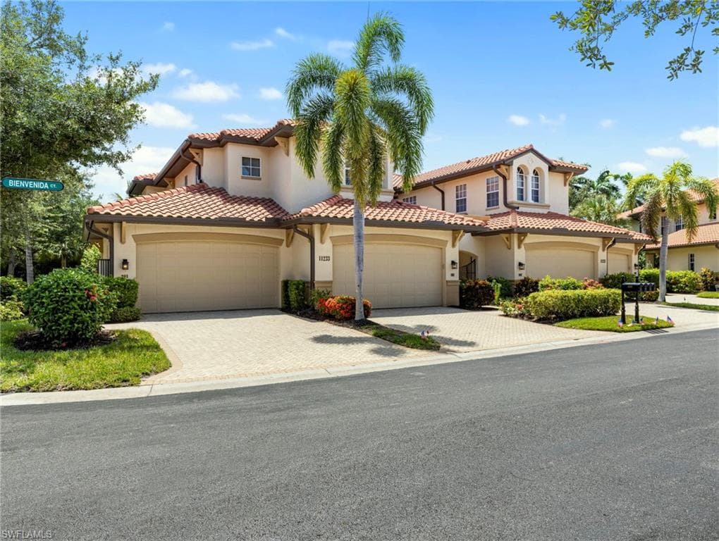 11233 Bienvenida CT 201 FORT MYERS, FL 33908