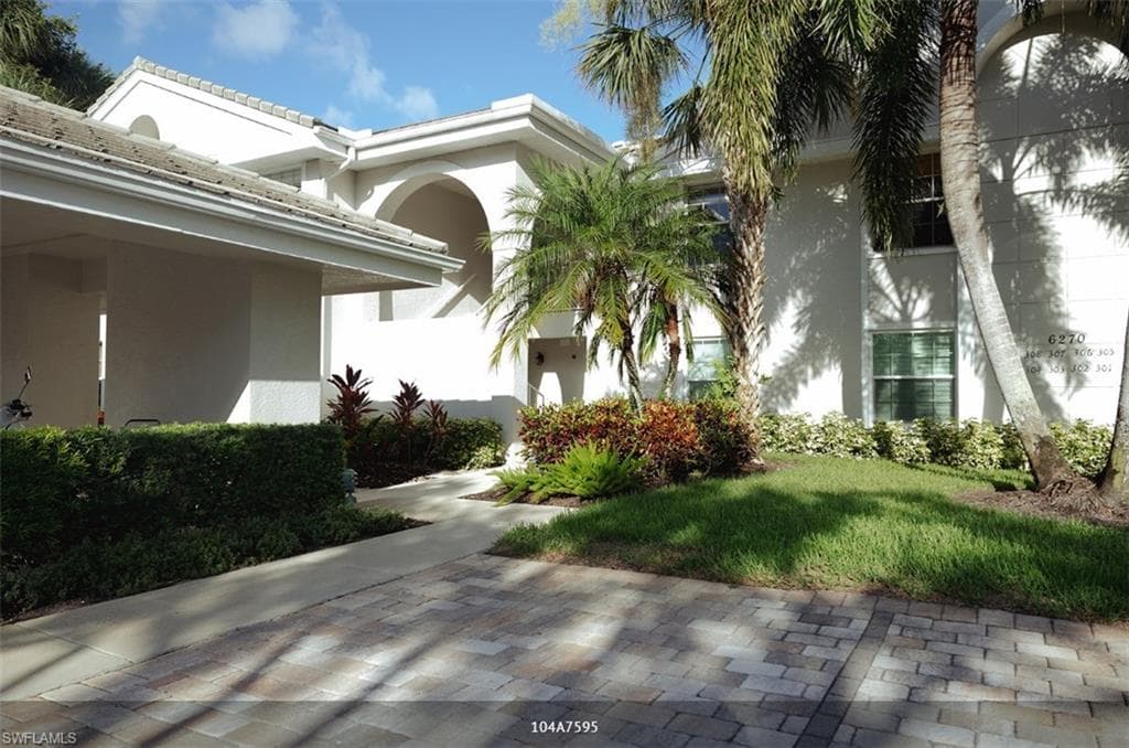 6270 Bellerive AVE 303 NAPLES, FL 34119