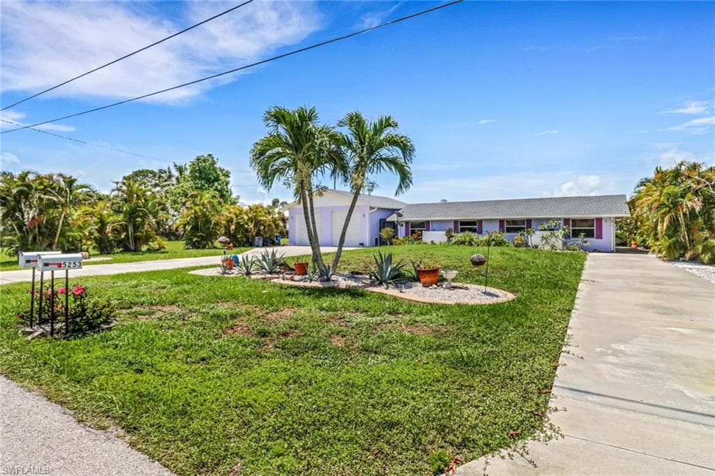 5251-5253 Serenity CV BOKEELIA, FL 33922