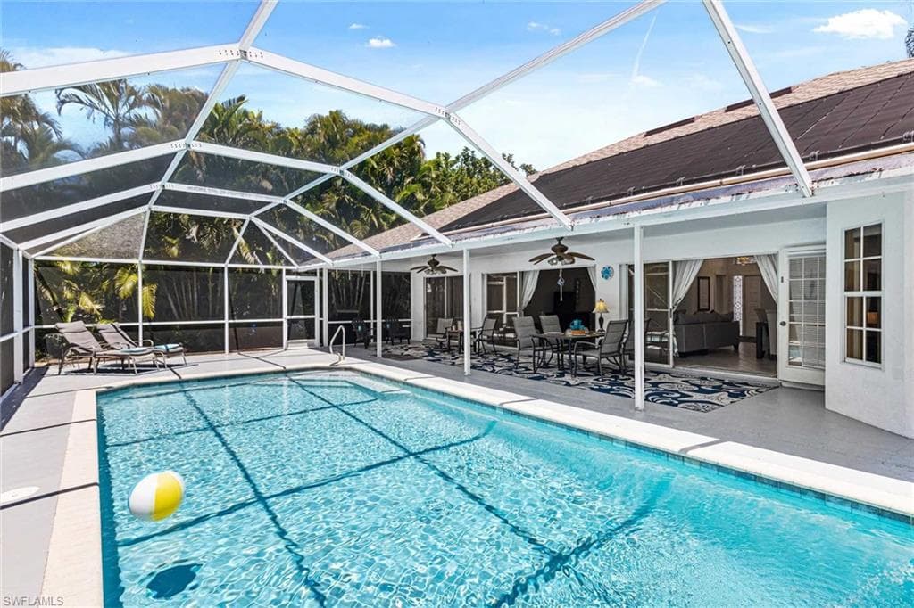 620 SE 21st TER CAPE CORAL, FL 33990