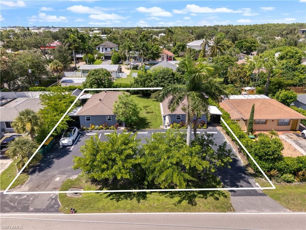 3365 Estey AVE NAPLES, FL 34104