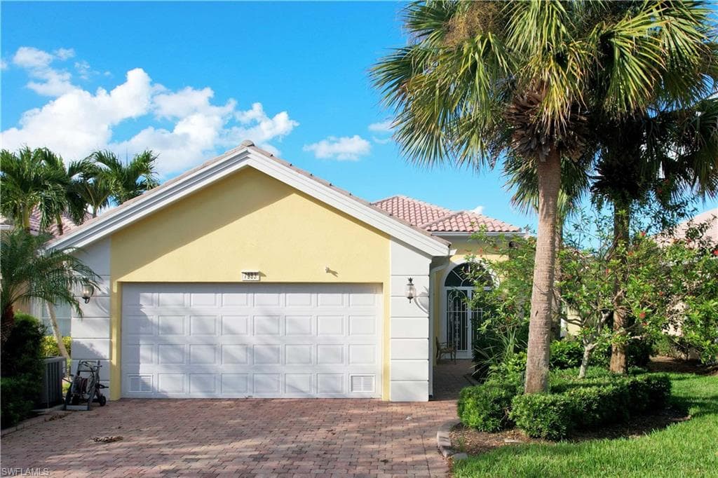 7983 Valentina CT NAPLES, FL 34114