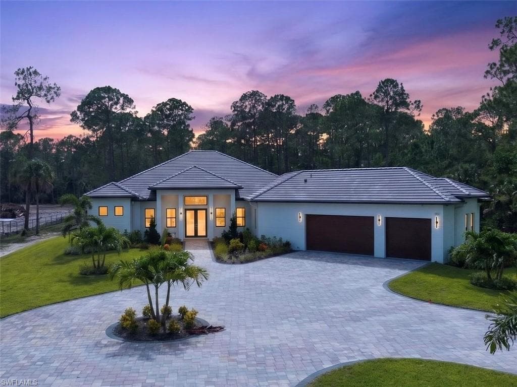 453 25th ST SW NAPLES, FL 34117