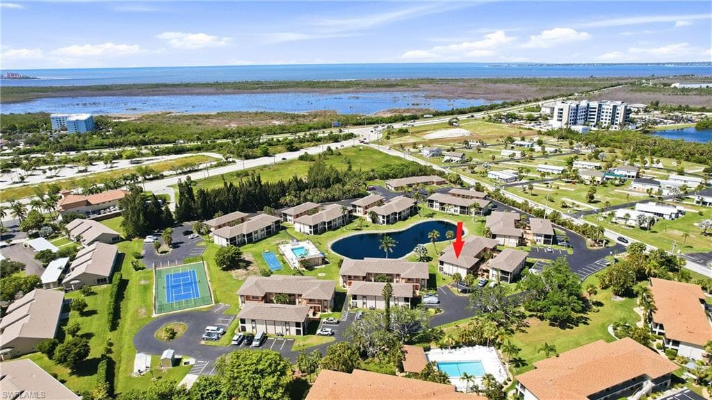 16881 Davis RD 313 FORT MYERS, FL 33908