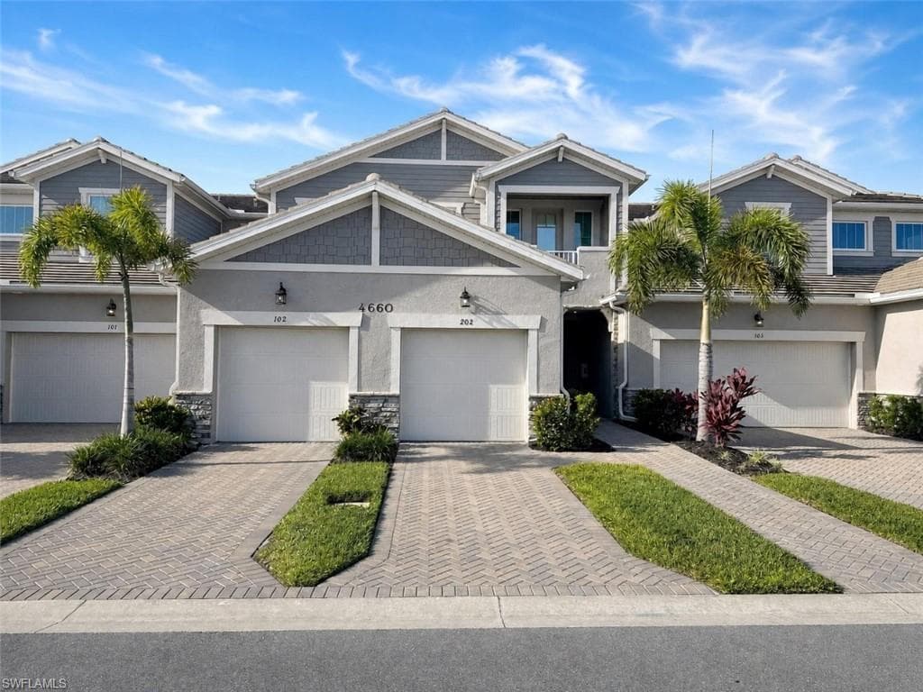4660 Arboretum CIR 102 NAPLES, FL 34112
