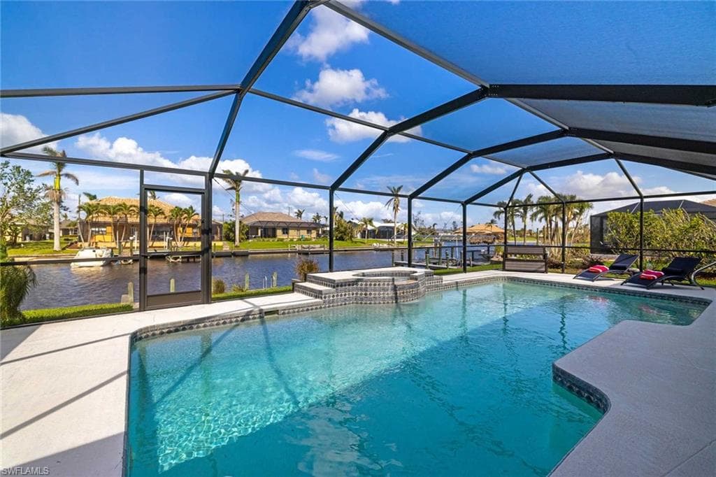 2307 SW 40th ST CAPE CORAL, FL 33914