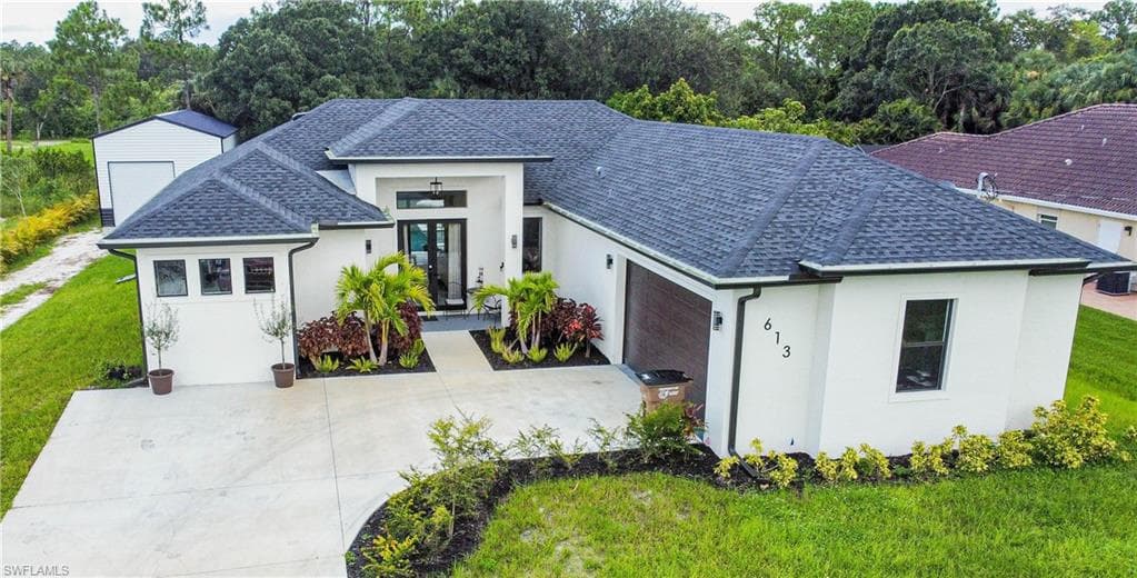 613 Hibiscus AVE LEHIGH ACRES, FL 33972