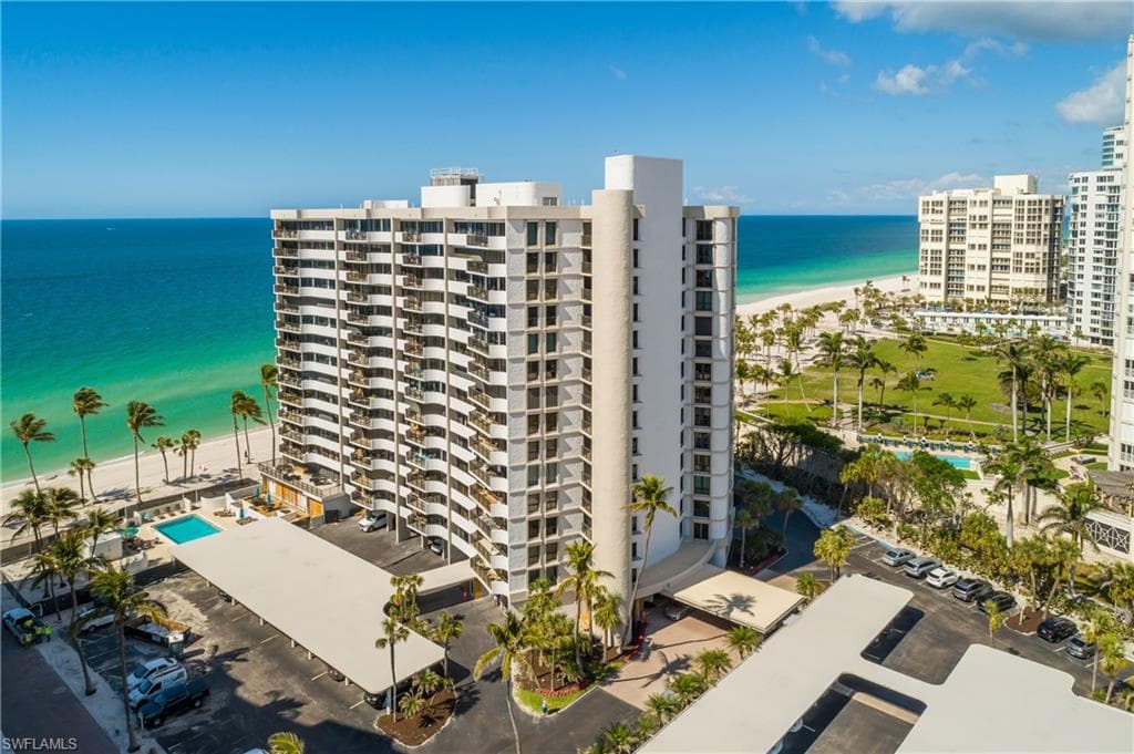 4005 Gulf Shore BLVD N 605 NAPLES, FL 34103