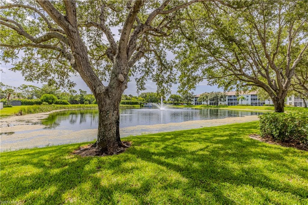 9600 Victoria LN 108 NAPLES, FL 34109