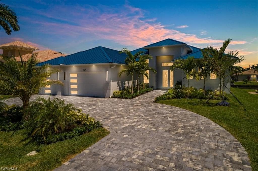1829 Savona PKWY CAPE CORAL, FL 33904