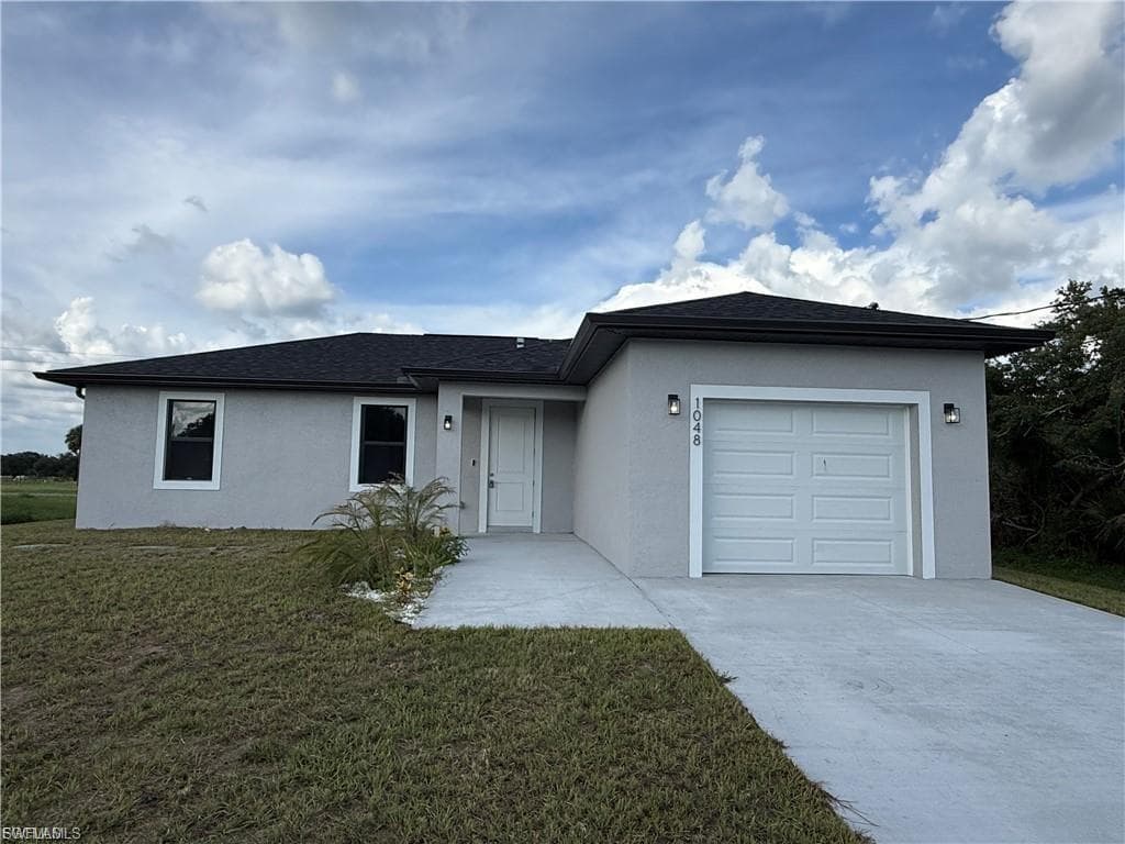 1048 Jay CT LABELLE, FL 33935