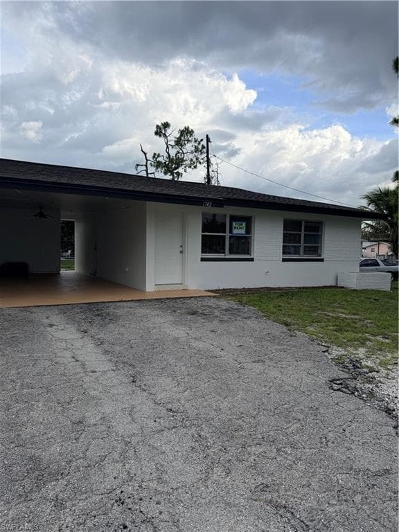 1742 Maple DR FORT MYERS, FL 33907