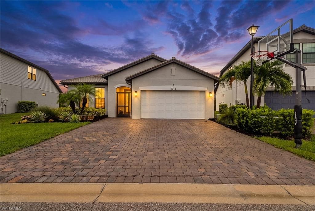 9214 Bexley DR FORT MYERS, FL 33967