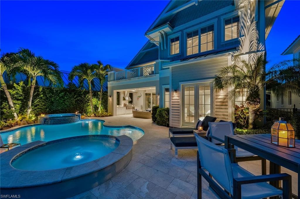 185 15th ST S NAPLES, FL 34102