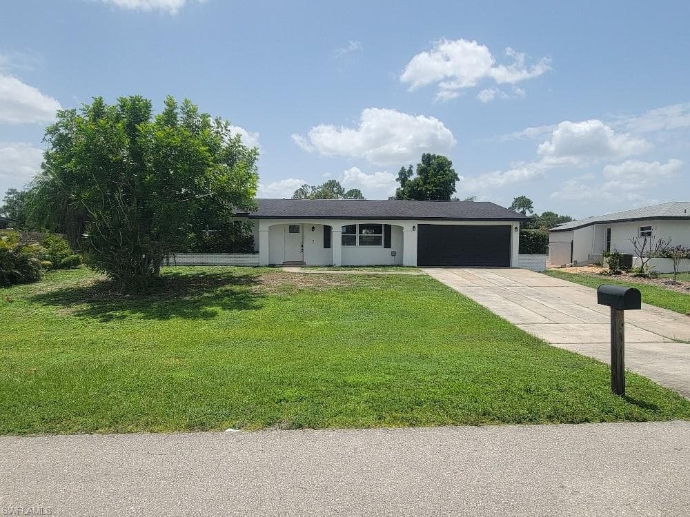 203 Redcliff AVE LEHIGH ACRES, FL 33936