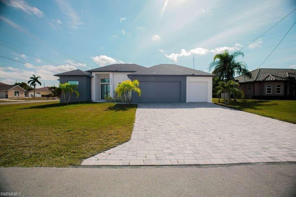 2000 SW 31st TER CAPE CORAL, FL 33914