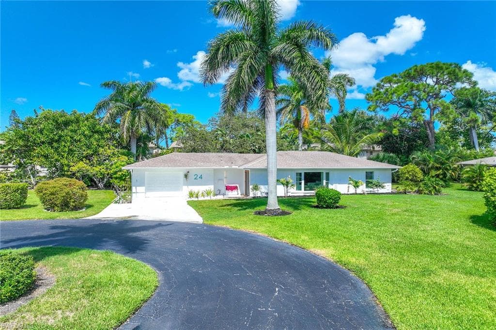 24 RIVARD RD NAPLES, FL 34112