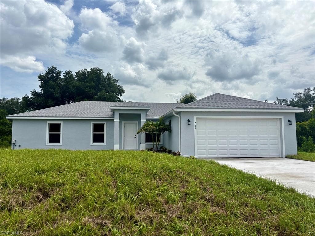 709 Ledge ST LEHIGH ACRES, FL 33972