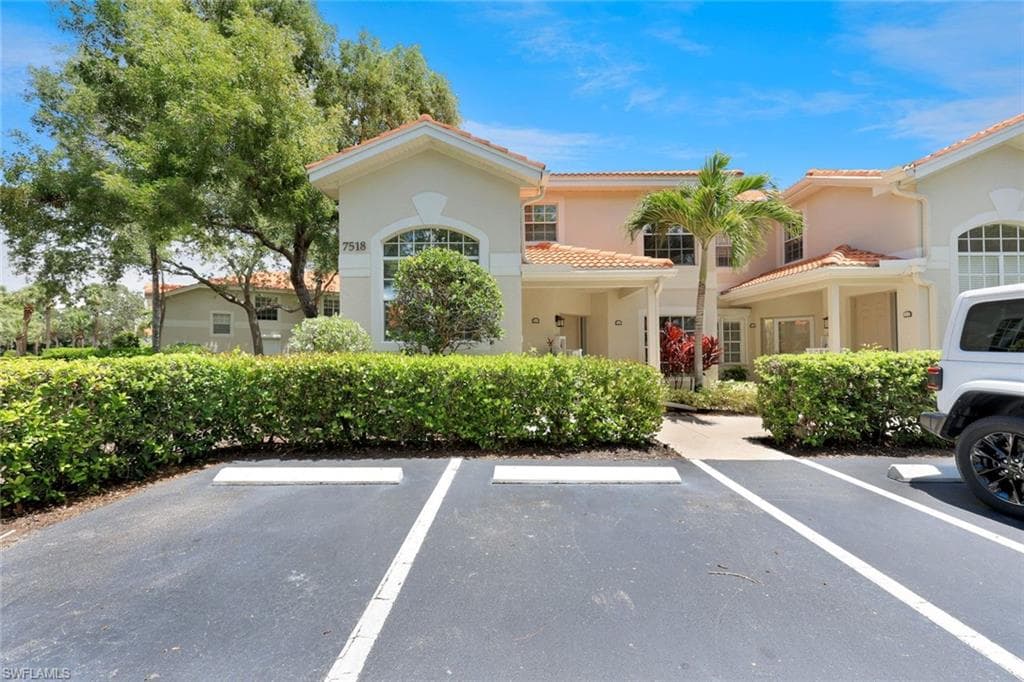 7518 Silver Trumpet LN 201 NAPLES, FL 34109