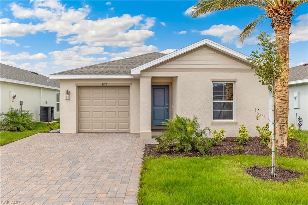 11323 SUNSET PRESERVE DR LEHIGH ACRES, FL 33971