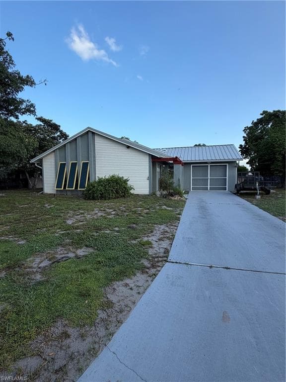 126 Oakside ST LEHIGH ACRES, FL 33936