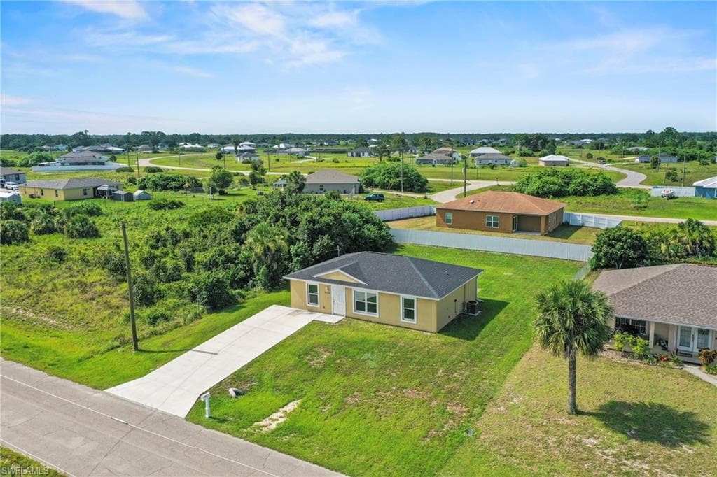 9026 Maywood CIR LABELLE, FL 33935