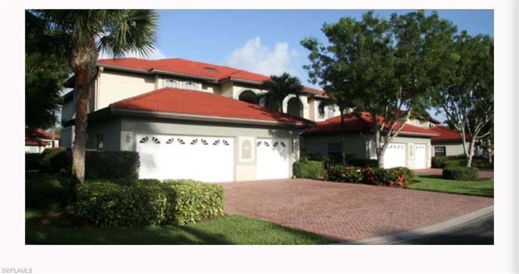 295 Waterside CIR 1-102 MARCO ISLAND, FL 34145