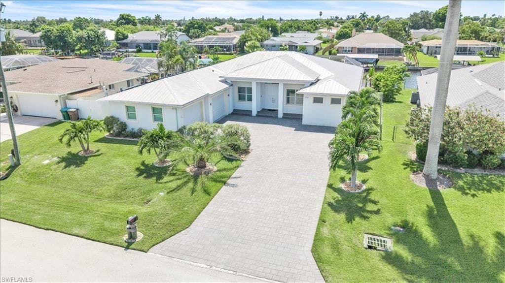 2918 SE 10th PL CAPE CORAL, FL 33904