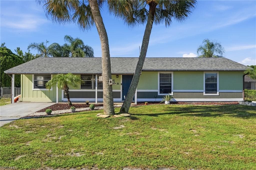 19368 Coraltree CT LEHIGH ACRES, FL 33936