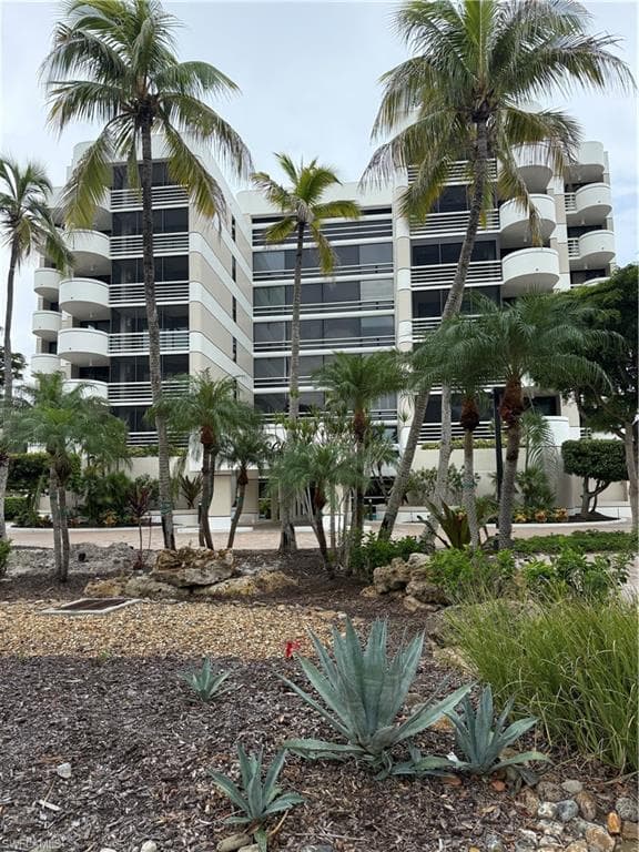 3100 Gulf Shore BLVD N 502 NAPLES, FL 34103