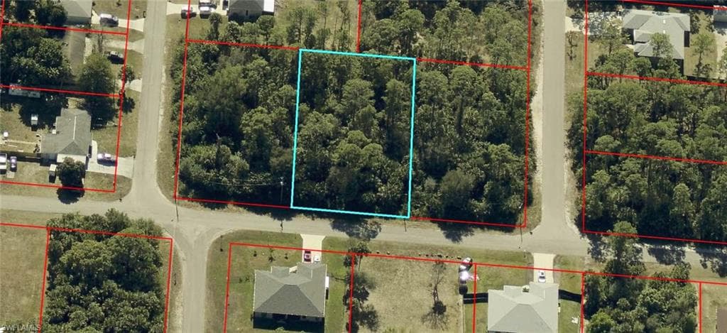 321 Lincoln BLVD LEHIGH ACRES, FL 33936