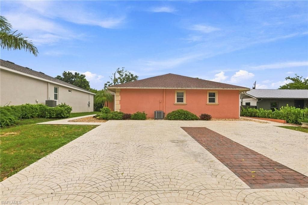 4436/4438 Pine Lake RD BONITA SPRINGS, FL 34134