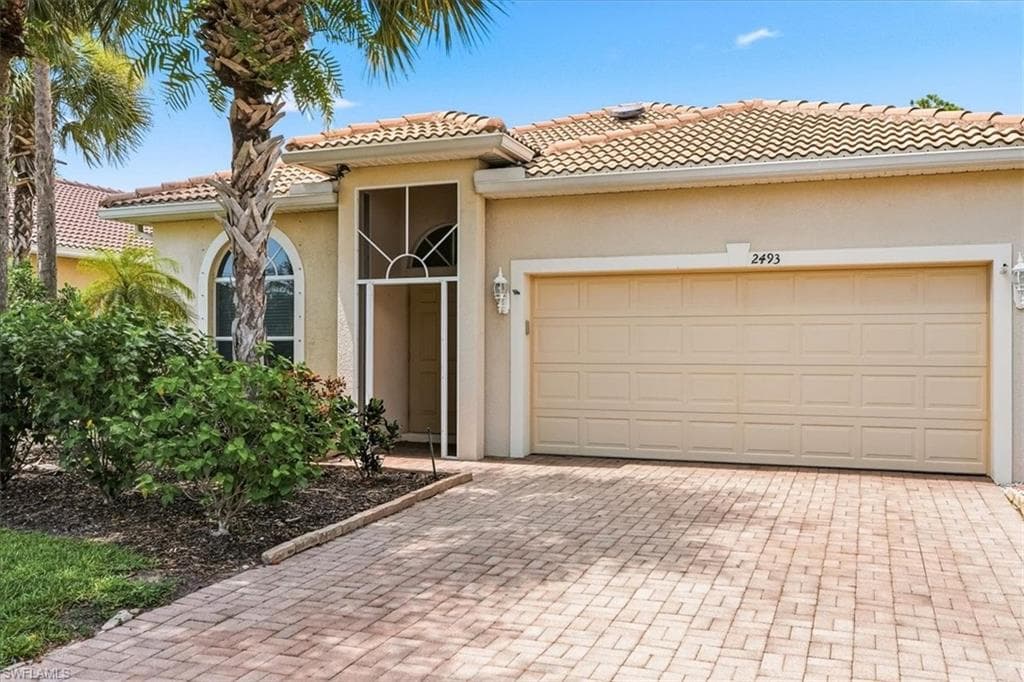 2493 Keystone Lake DR CAPE CORAL, FL 33909