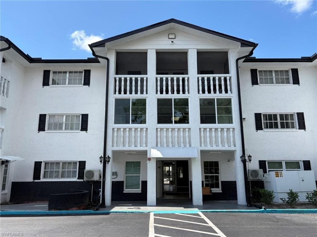 3704 Broadway 214 FORT MYERS, FL 33901