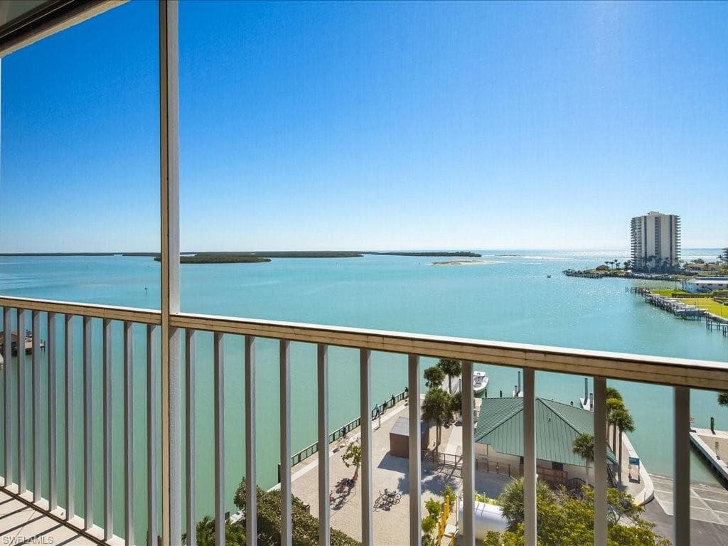901 Collier CT 5-903 MARCO ISLAND, FL 34145