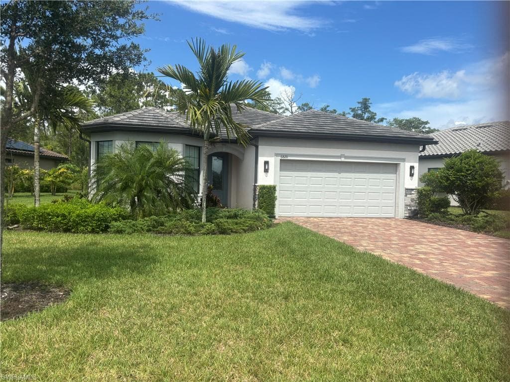 6820 Winding Cypress DR NAPLES, FL 34114