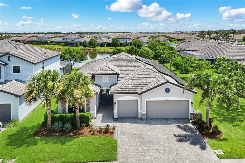 11591 Canopy LOOP FORT MYERS, FL 33913