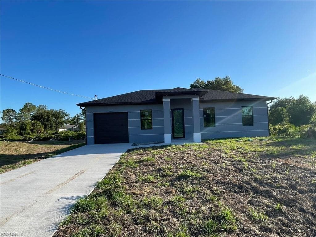 707 Ledge ST LEHIGH ACRES, FL 33972