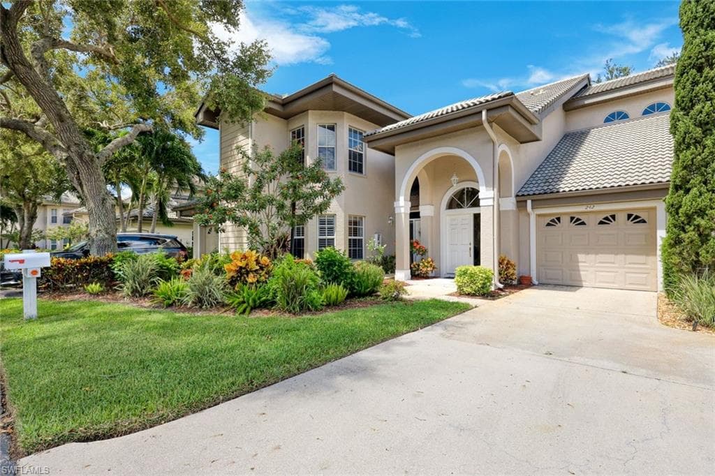 242 Via Perignon 9-3 NAPLES, FL 34119