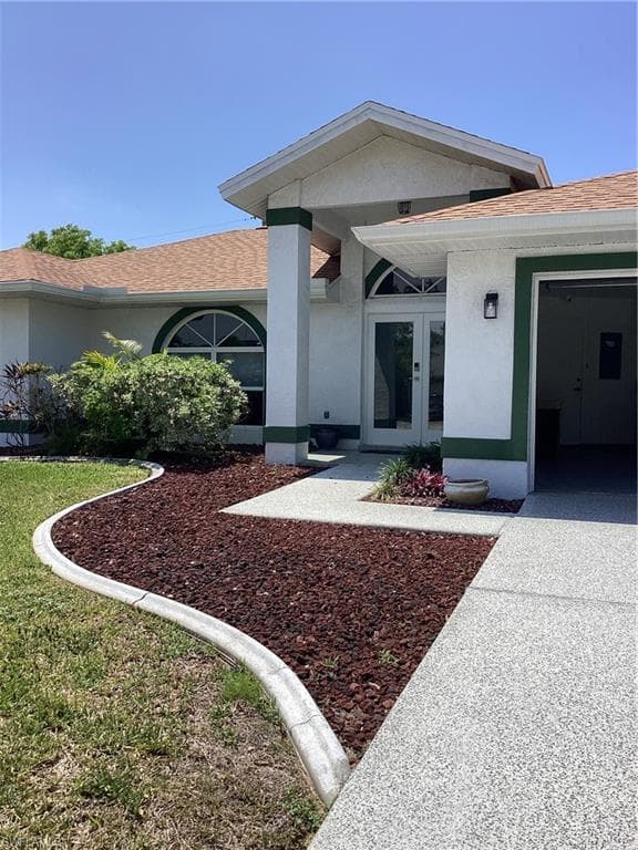 602 SE 22nd ST CAPE CORAL, FL 33990