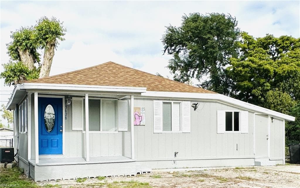 5628 5th AVE FORT MYERS, FL 33907