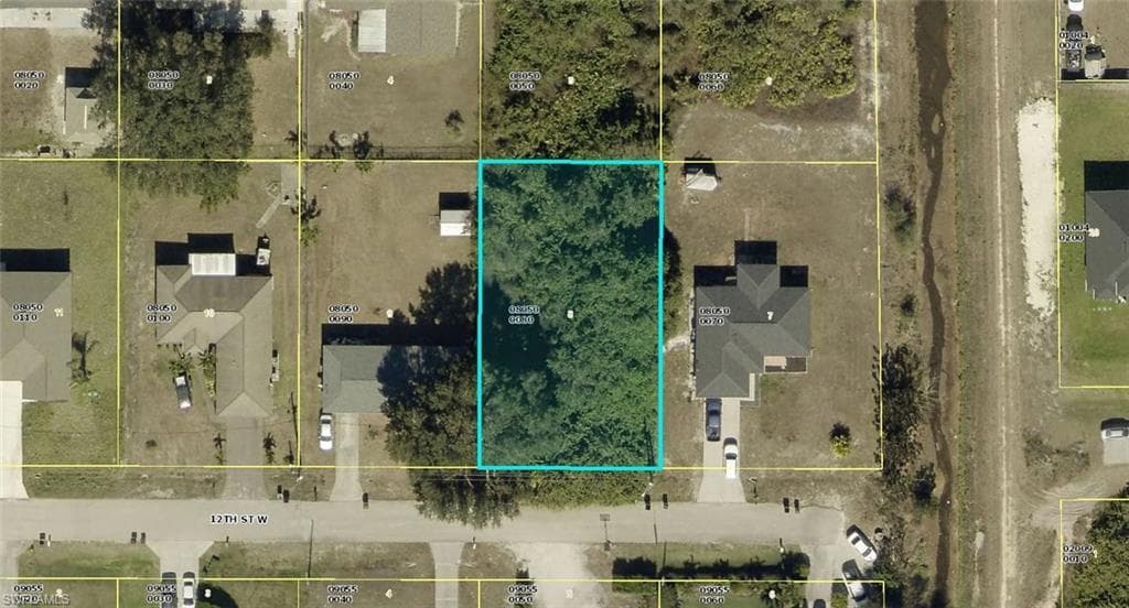 3102 12th ST W LEHIGH ACRES, FL 33971