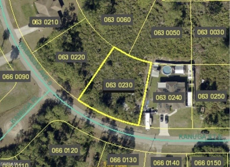 905 Kanuga ST E LEHIGH ACRES, FL 33974