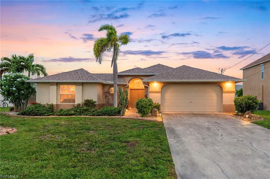 932 4th AVE CAPE CORAL, FL 33991