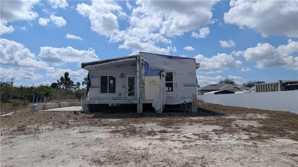 2915 2nd ST SW LEHIGH ACRES, FL 33976