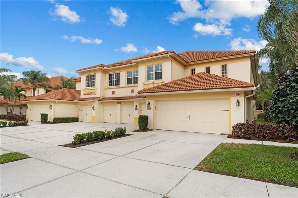 7848 Clemson ST 202 NAPLES, FL 34104