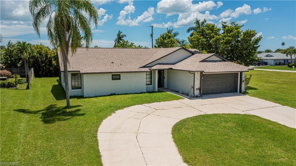 242 SW 45th TER CAPE CORAL, FL 33914