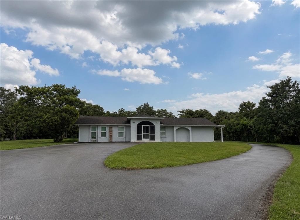 565 6th ST SE NAPLES, FL 34117