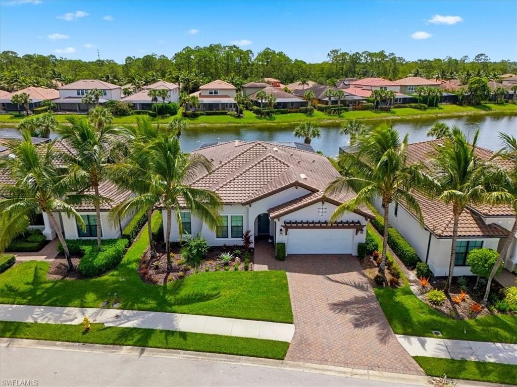 4559 Tamarind WAY NAPLES, FL 34119