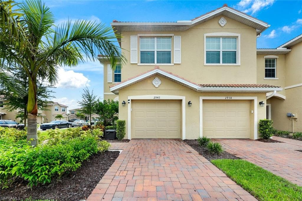 2942 Citrus ST NAPLES, FL 34120